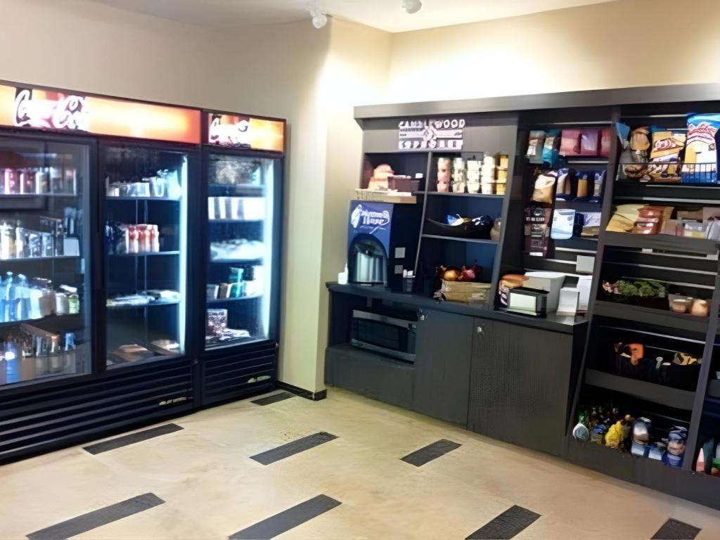 圣若瑟烛木套房酒店 圣约瑟夫 外观 照片